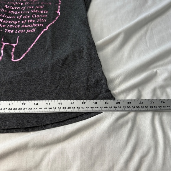 Disney Parks Star Wars Women's‎ Movie List T-Shirt Size XS Rolled Short Sleeves - Picture 7 of 9